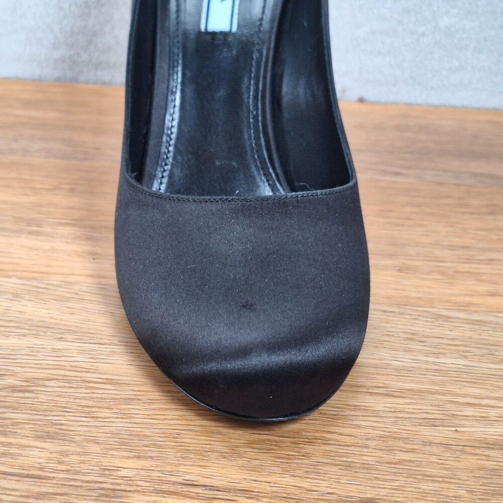 Prada *SINGLE SHOE* Satin Thunderbolt Heel Pump Women's EU 39 Red Black Italy - Picture 3 of 15